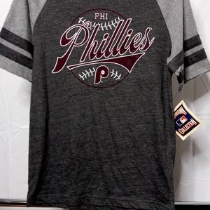Woman's PHILADELPHIA PHILLIES T SHIRT